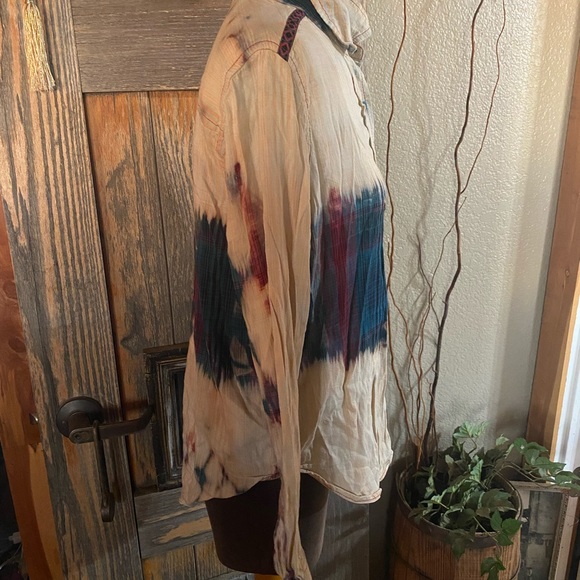 Bleached Flannel Top - Picture 5 of 11